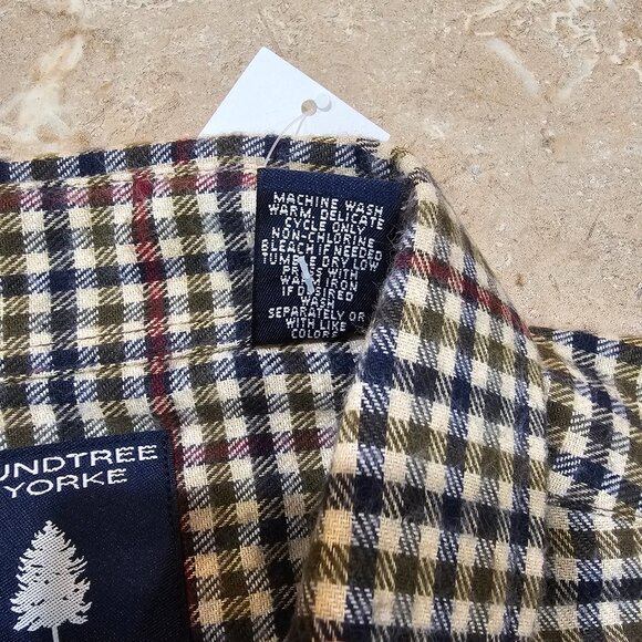 NWT Men's Roundtree & Yorke Portuguese Flannel Check Button Down Shirt Size L - Picture 5 of 6